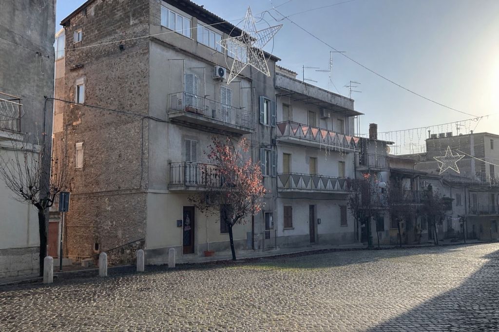 trilocale-con-balcone